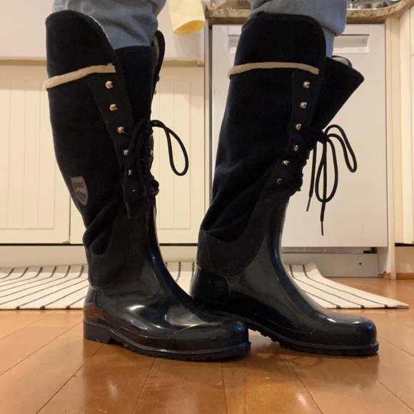 🎊closet closing. Beautiful elegant looking Pajar boots, great new condition - Picture 2 of 10